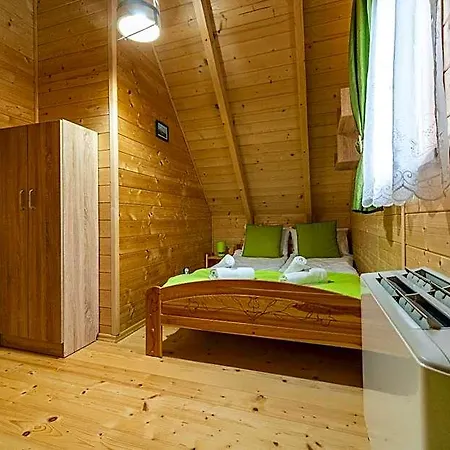 Eko Mamastra Lodge *