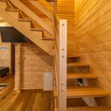 山林小屋 Eko Mamastra 斯扎法拉瑞